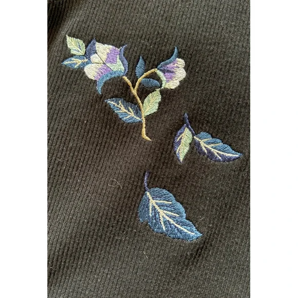 Vintage Together! Women’s Black Embroidered Floral Button Up Cardigan Sweater XL - Picture 4 of 8